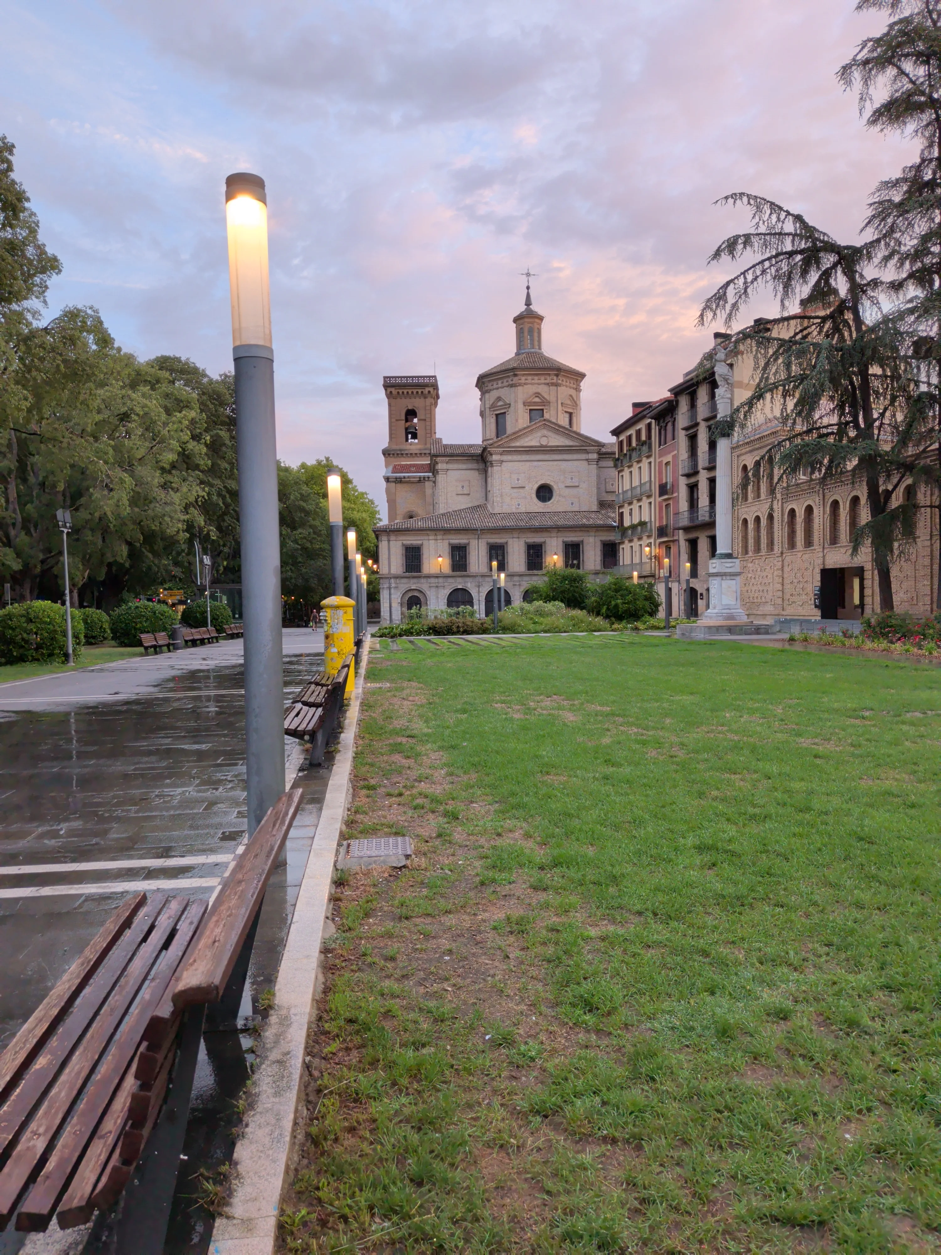Evening view of San Lorenzo Church in Pamplona